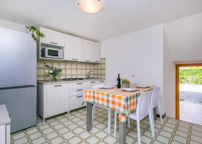 Casa vacanze Villaggio Sole B-2 By Interhome